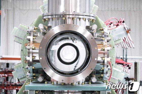 에너지업체 헬리온의 핵융합 발전기 '폴라리스' 프로토타입(시제품) © 로이터=뉴스1