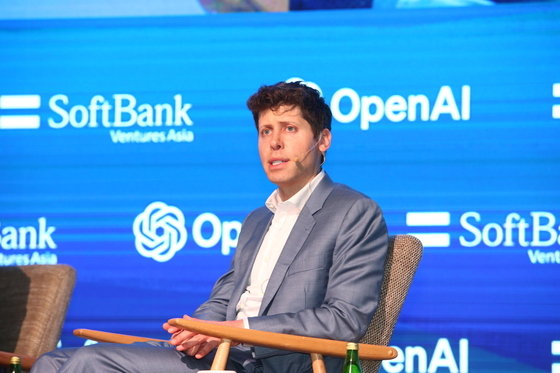 소프트뱅크벤처스가 개최한 '파이어사이드 챗 위드 오픈AI' 행사에 참석한 샘 올트먼 오픈AI CEO. (소프트뱅크벤처스 제공).